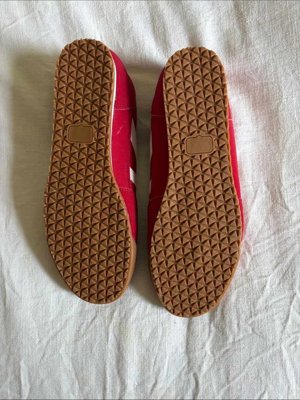 Women’s madden girl Red Lace-Up Casual Sneakers